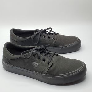 DC Trase skater style sneakers size 7